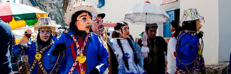 Festa da Padroeira Virgen de Carmen | Festividades do Peru e Cusco